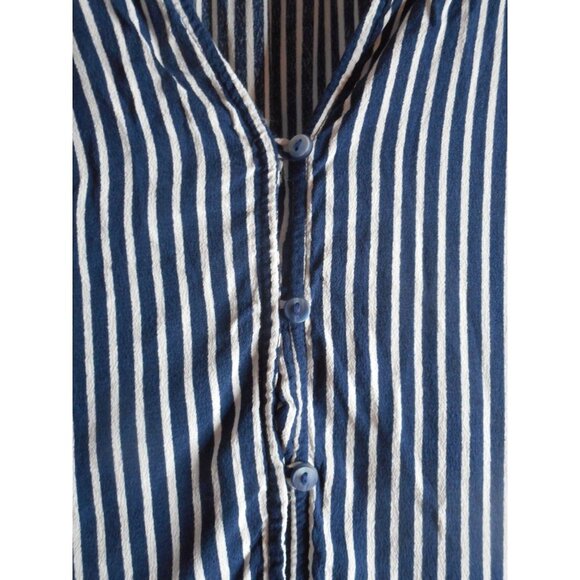 Liz Claiborne Size XXL sleeveless button front blue white striped top blouse - Picture 3 of 5